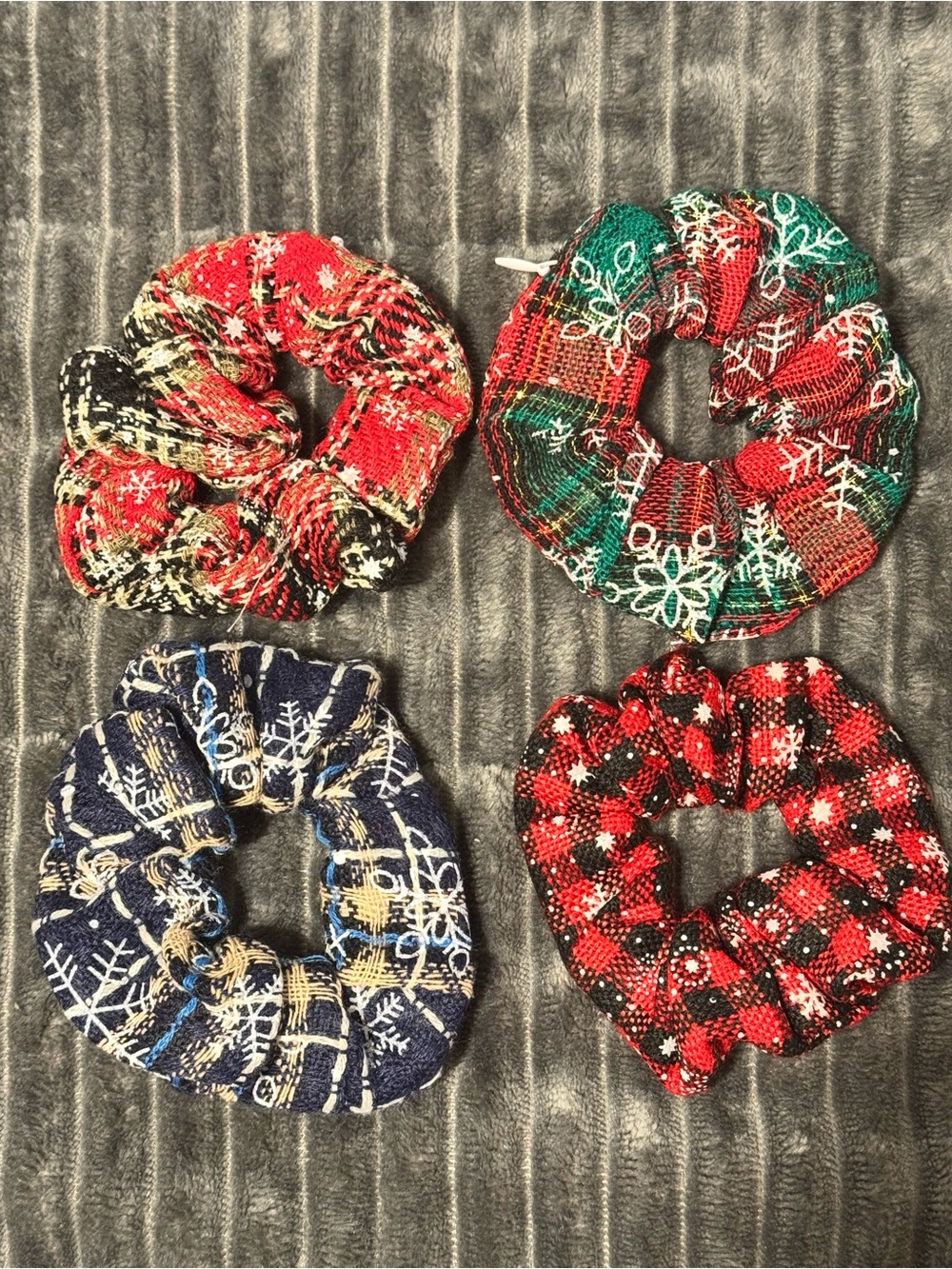 Maurices Festive Knit Scrunchie Set - Red, Green, Blue, Black